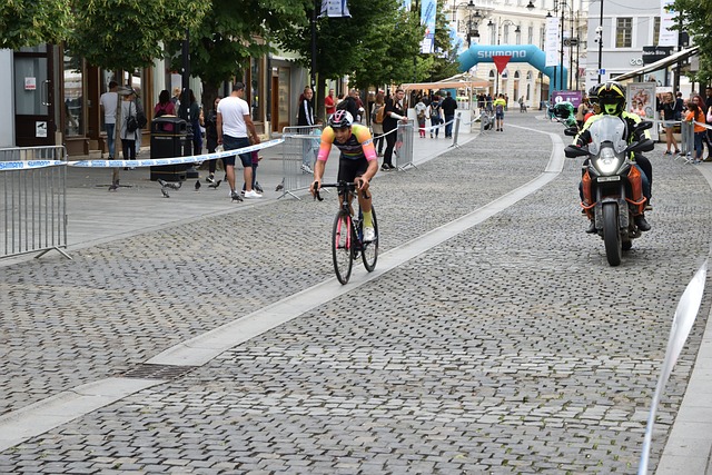 一直被视为 一直被视为